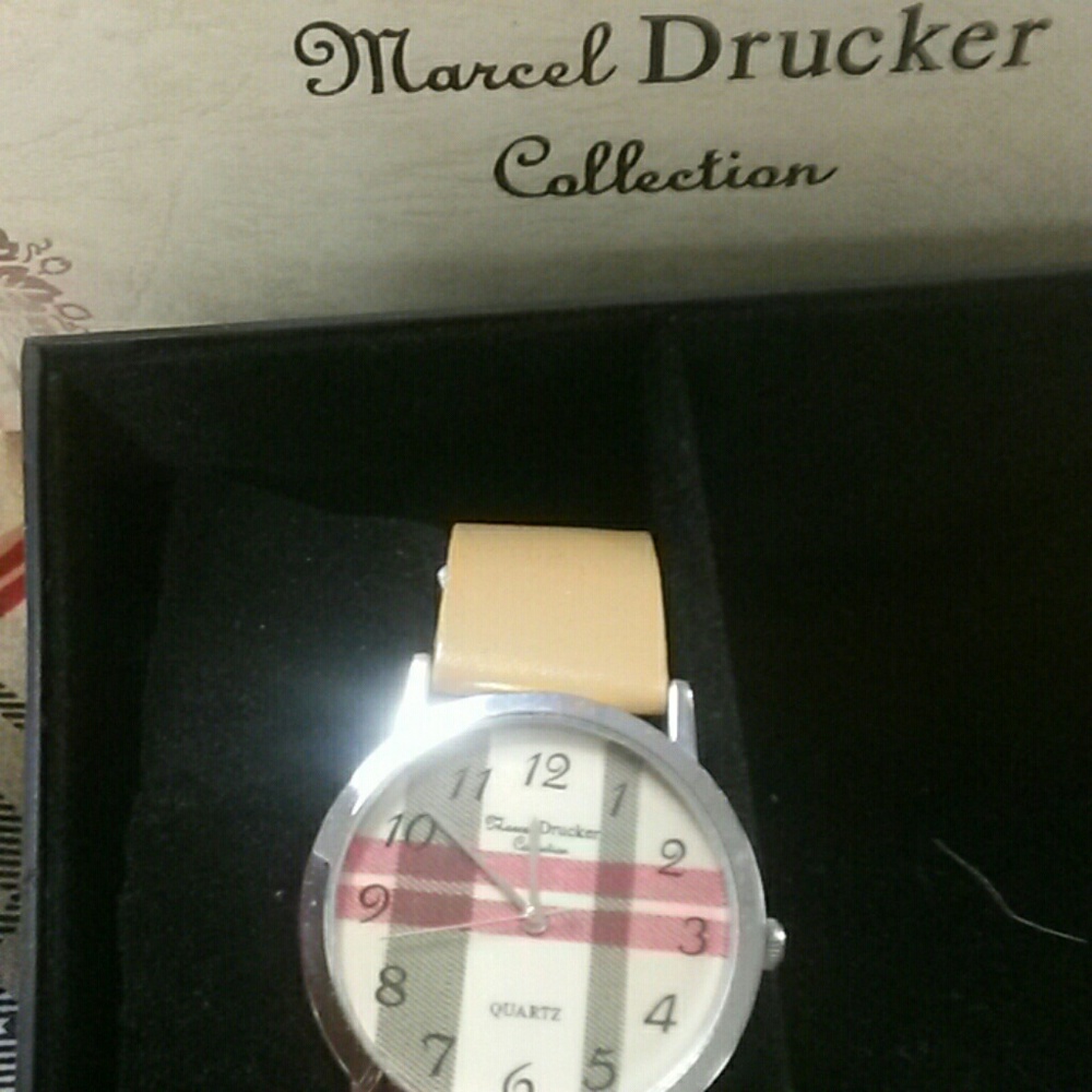 Marcel Drucker watch and scarf set